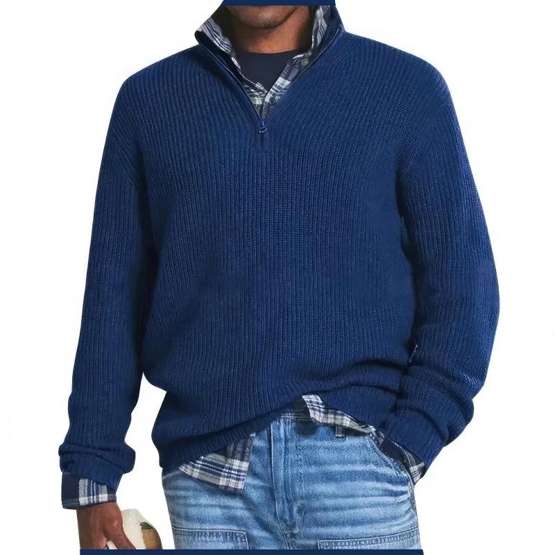 Pull chic homme gris en maille douce, élégant et confortable pour l'hiver. Idéal mode homme.