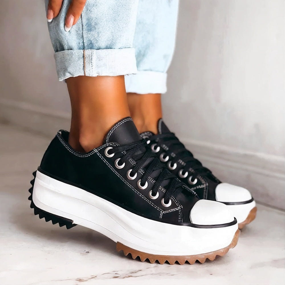 Chaussures femme mode : Baskets à plateforme confortables et tendance, idéales pour un style quotidien élégant.