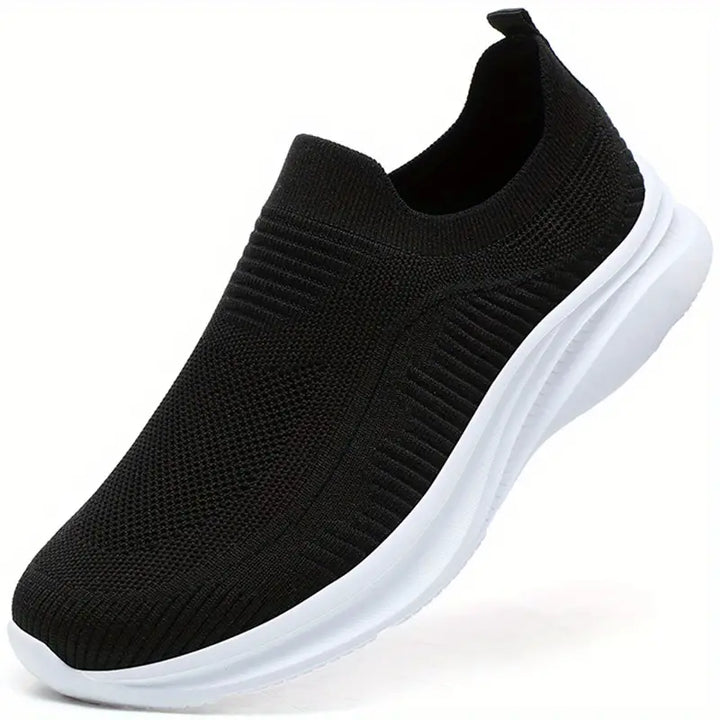 Chaussures de marche légères à enfiler pour homme et femme, respirantes et confortables. Parfaites pour l'été.