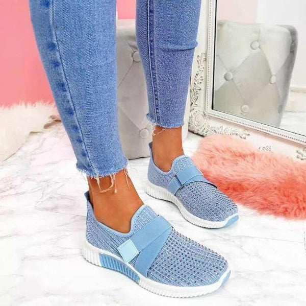 Chaussures unisexes à velcro, en mesh aéré, pour un soutien plantaire optimal et une sensation de légèreté.