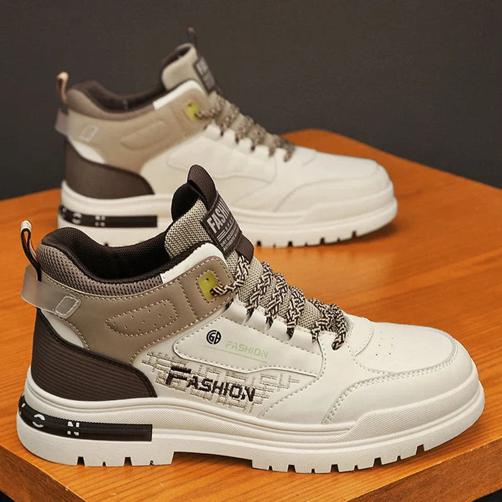 Baskets montantes orthopédiques homme pour confort et maintien cheville optimal. Idéales pour look urbain décontracté.