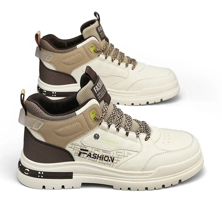 Paire de baskets montantes orthopédiques homme. Confort, soutien cheville et style décontracté pour usage urbain.