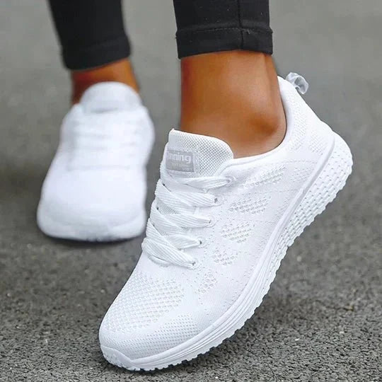 Baskets orthopédiques confortables pour femmes, idéales pour le quotidien, la marche et la santé du pied.