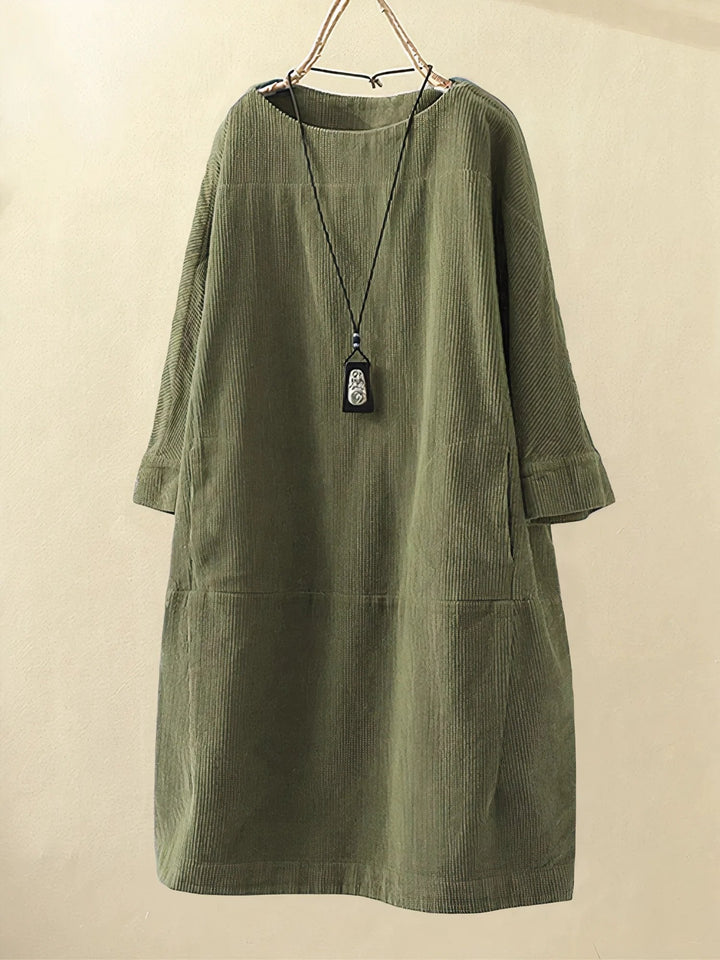 Robe Tunique Femme Lyla, l'élégance sans effort au quotidien, un incontournable mode automne-hiver.