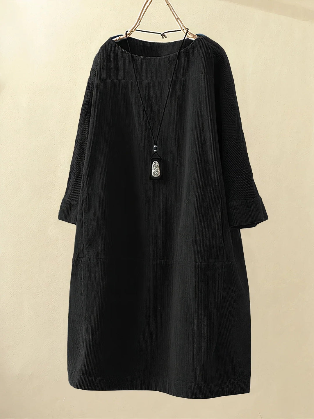 Robe tunique femme Lyla, élégante et décontractée pour un style polyvalent mode en automne.