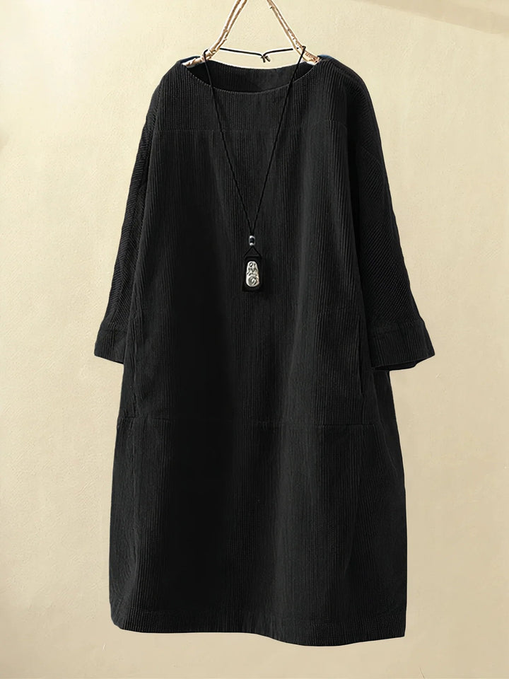 Robe tunique femme Lyla, élégante et décontractée pour un style polyvalent mode en automne.