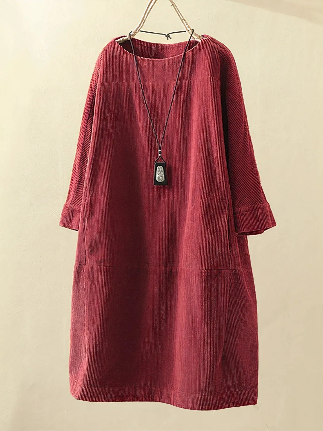 Robe tunique Lyla pour femme, style décontracté chic, parfaite pour la mode automne-hiver et le confort au quotidien.