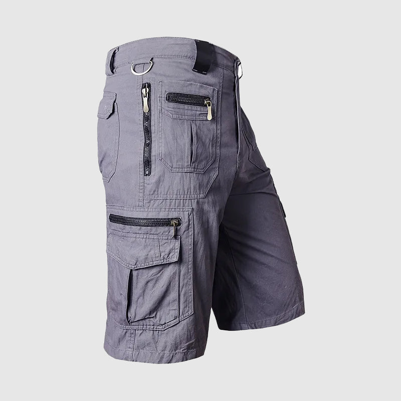 Bermuda cargo homme d'été, multi-poches, décontracté et pratique pour toutes vos aventures.