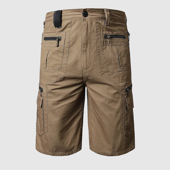 Bermuda cargo homme, confortable et pratique, idéal pour l'été et l'exploration urbaine.