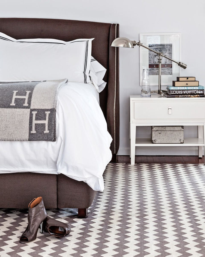 Plaid ultra doux cachemire et laine, sensation luxueuse et chaleur enveloppante pour l'hiver.