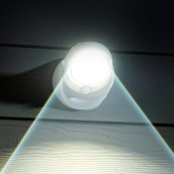 Lampe LED sans fil à capteur de mouvement pour sécurité maison. Éclairage extérieur facile à installer.