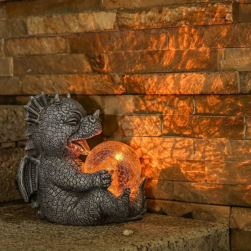 Lampe d'ambiance LED dragon, lumière douce pour chambre ou comme veilleuse originale sur une table.