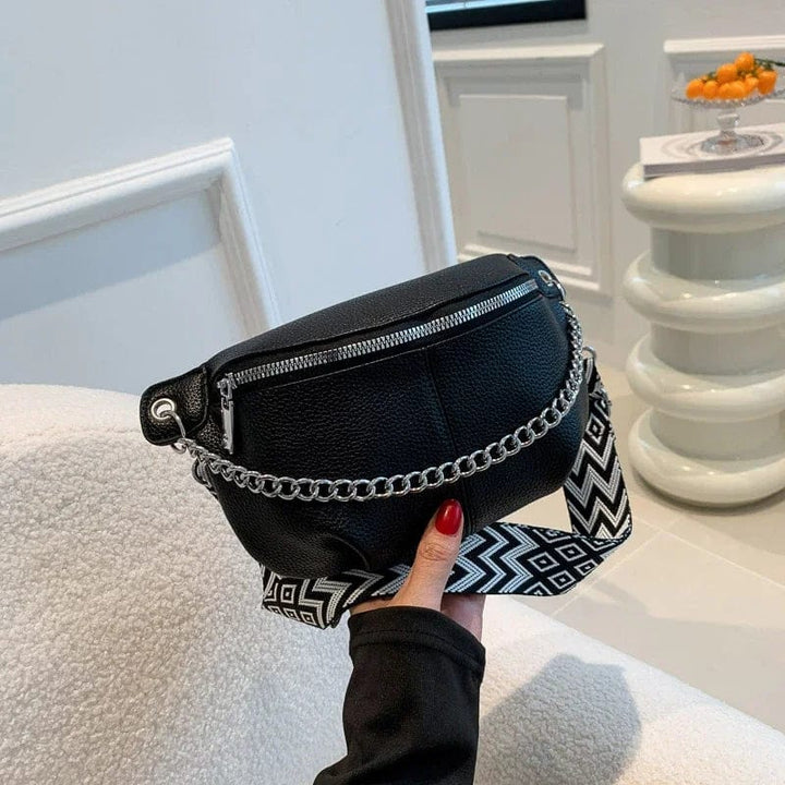 Sac banane kaki confortable en cuir souple, un sac femme bandoulière pratique et stylé.