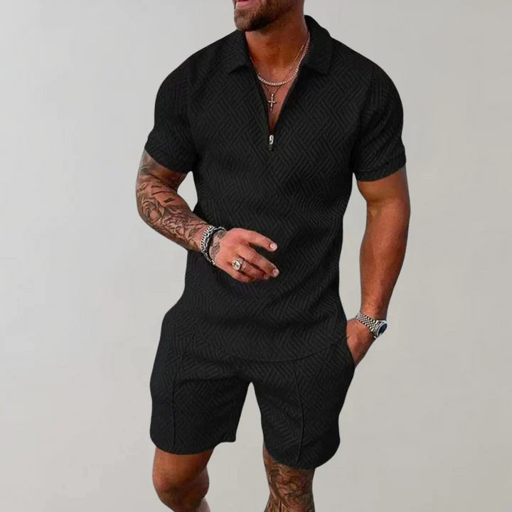 Modèle en ensemble homme Oliver été, coton/lin respirant. Idéal pour la plage, vacances, look décontracté chic.