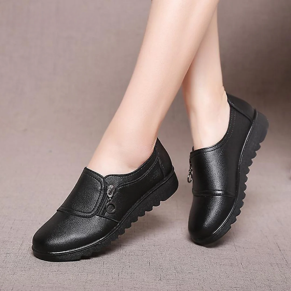 Chaussures confortables orthopédiques femme, légères, antidérapantes, faciles à enfiler pour un soutien optimal.