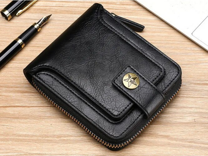 Accessoire mode unisexe vintage, portefeuille compact pour organisation quotidienne sécurisée des cartes.
