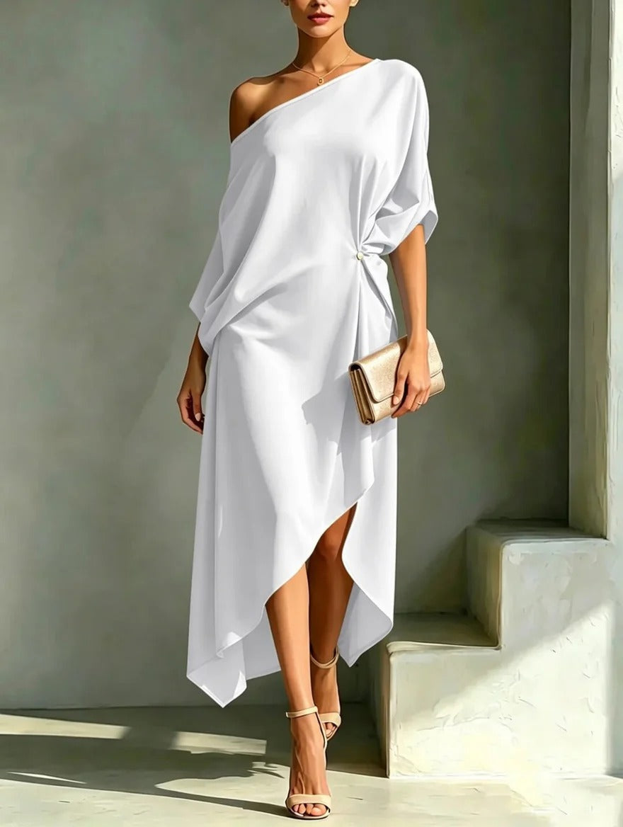 Robe midi asymétrique une épaule fluide femme. Design élégant et chic pour confort estival.