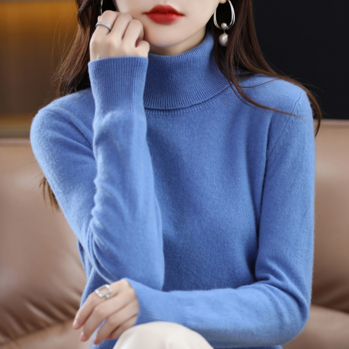 Pull femme col roulé confortable et chaud, idéal pour la mode féminine en automne et en hiver.