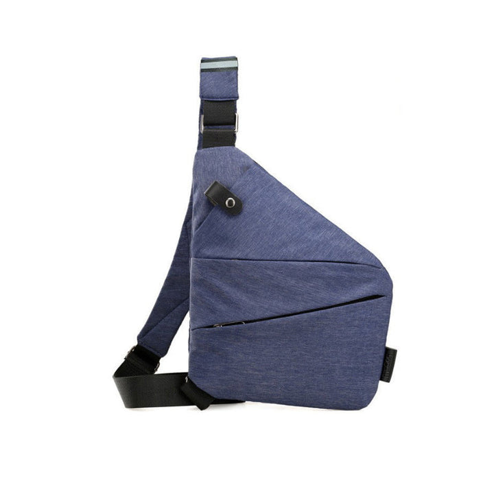 Personne portant un sac bandoulière anti-vol moderne en ville, sécurisé, stylé et discret. Accessoire unisexe.