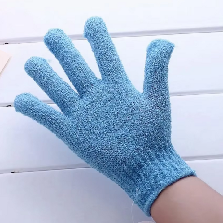 Révélez une peau douce et soyeuse avec ces gants exfoliants pour un soin corporel régulier.