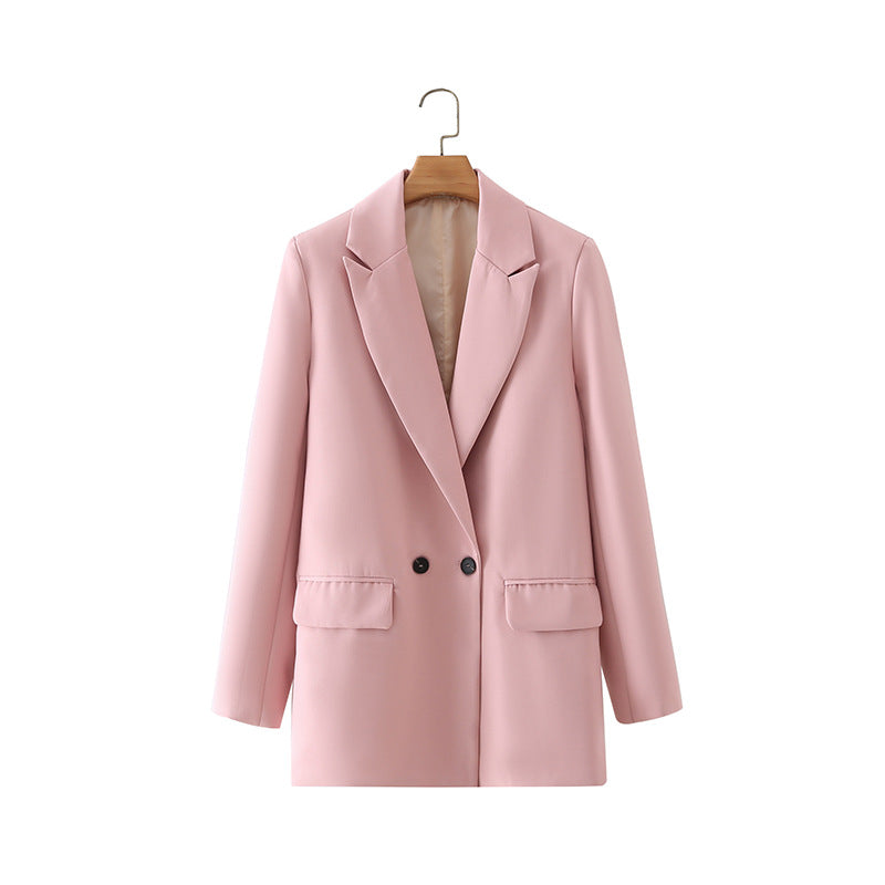 Élégant blazer femme, double boutonnage, idéal pour le bureau ou une tenue chic.