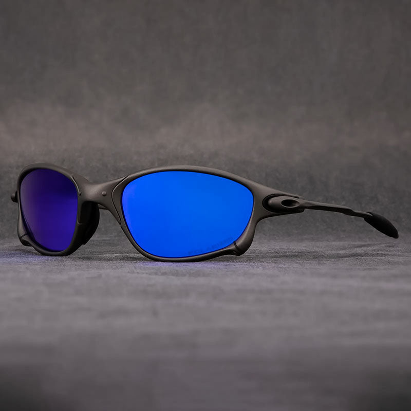 Lunettes de soleil sportives modernes, polarisées et UV400. Allient style et protection impeccable.