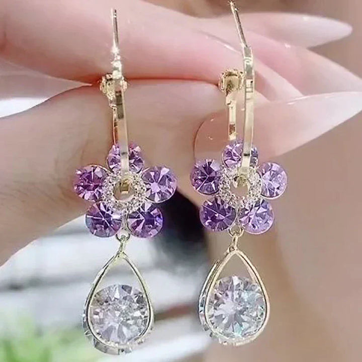 Boucles d'oreilles femme mode, pendantes fleur en cristal et alliage de zinc, accessoire élégant.