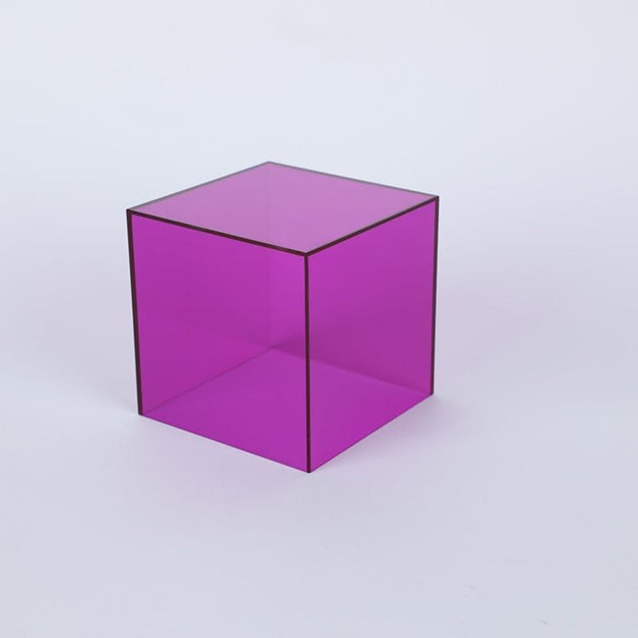 Présentoir décoratif en acrylique coloré (vert), parfait pour exposer figurines et modèles.