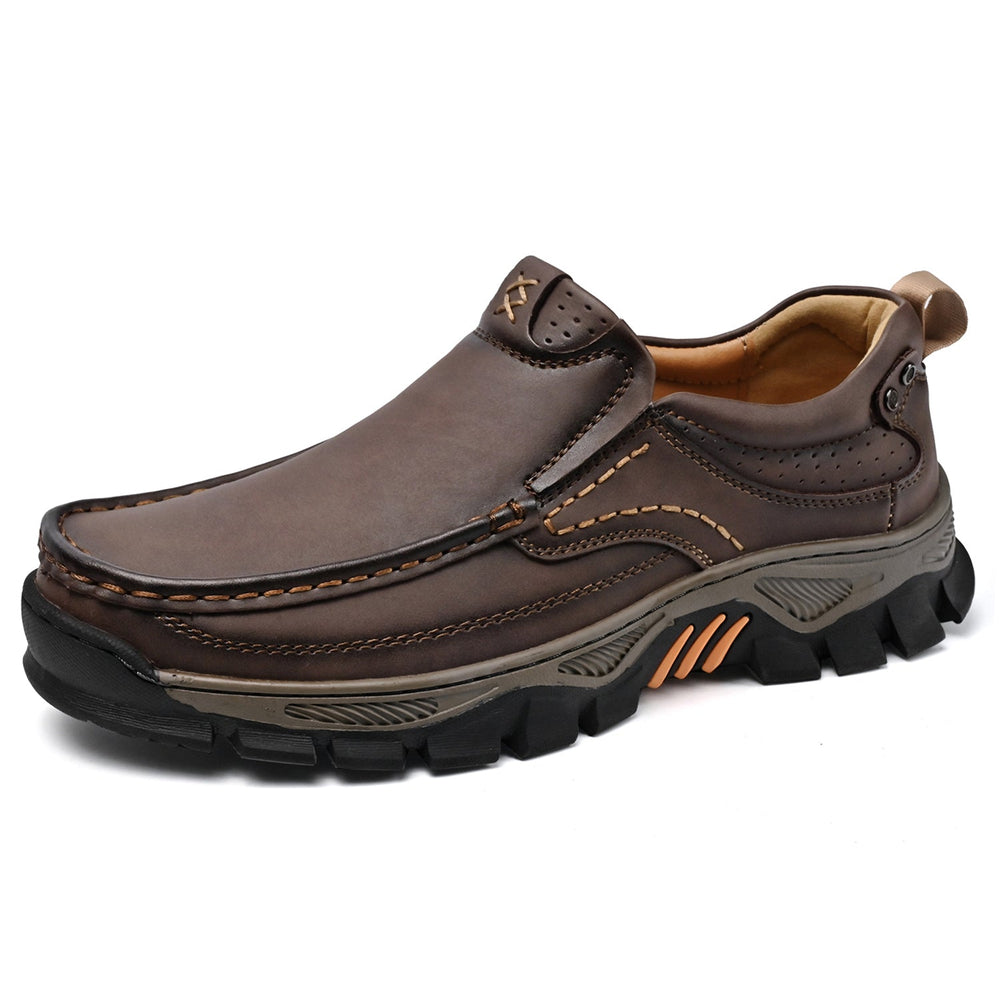Chaussures orthopédiques homme, design moderne, faciles à enfiler, pour un bien-être des pieds durable.