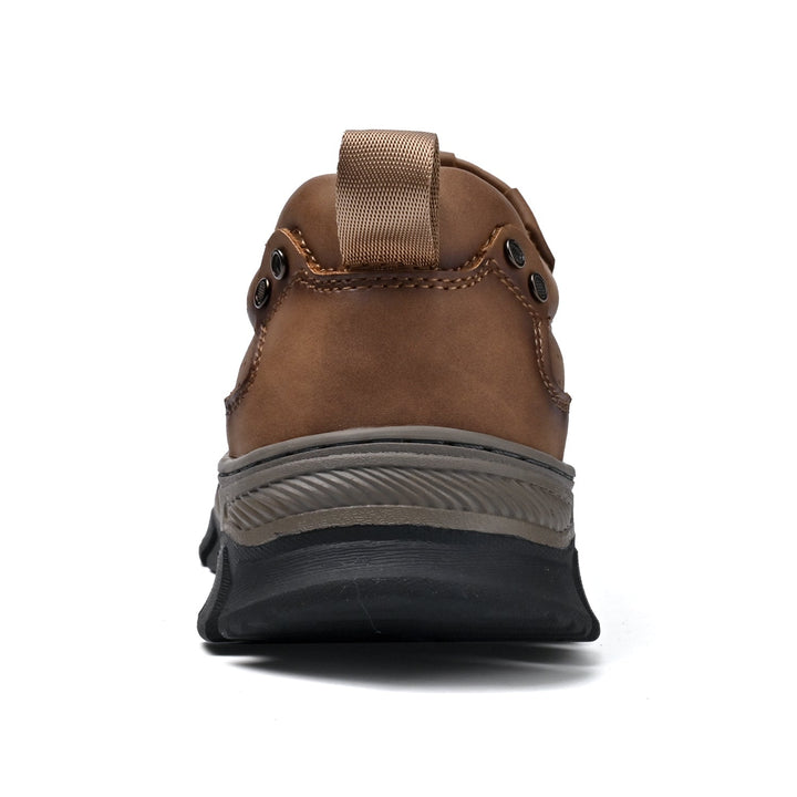 Chaussures homme mi-saison, conception orthopédique avancée pour un maintien parfait et un confort amélioré.
