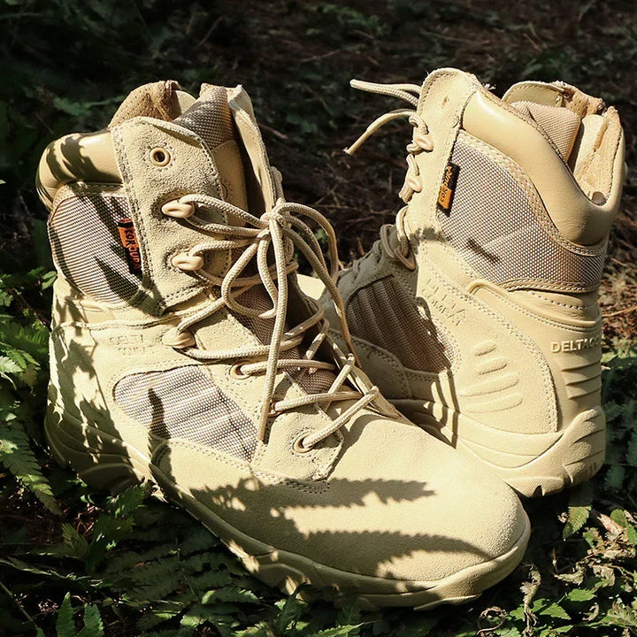 Bottes tactiques homme avec semelle antidérapante, parfaites pour l'extérieur.