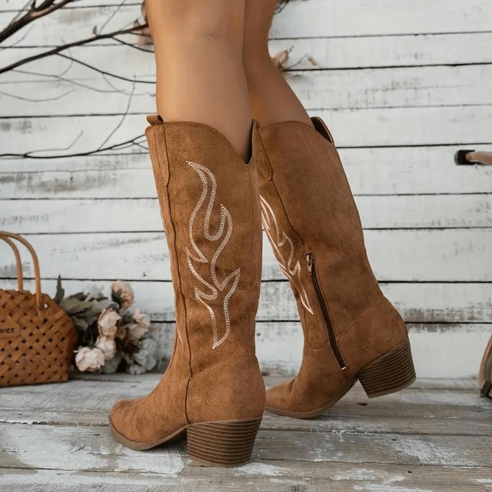 Bottes femme Sloan au style western moderne. Chaussures confortables pour une mode décontractée printemps-automne.