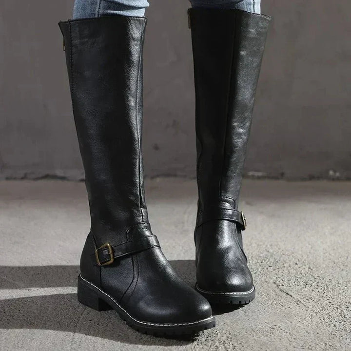 Chaussures bottes élégantes pour femmes, idéales pour l'hiver, offrant un style moderne et un excellent confort.