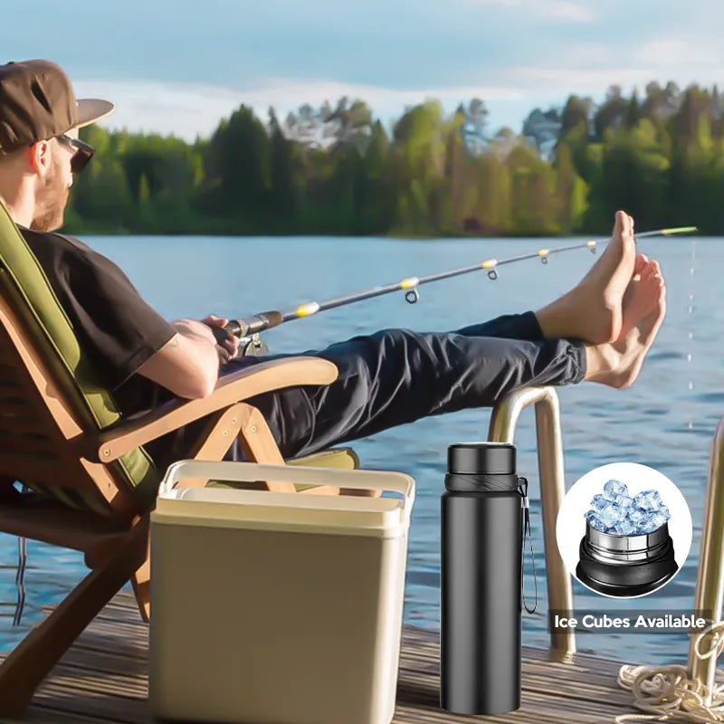 Bouteille isotherme universelle en acier inox 1L. Performance thermique supérieure pour boissons chaudes ou froides.