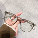 Gris transparent