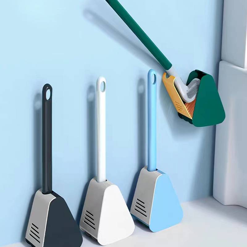 Nettoyage efficace cuvette WC avec brosse flexible antibactérienne et support adhésif mural pour hygiène salle de bain.