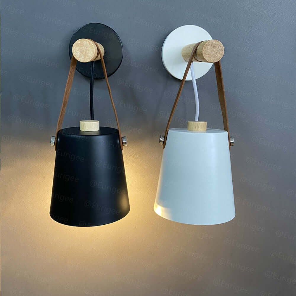 Nordisk Vägglampa i Metall och Trä - Modern Design