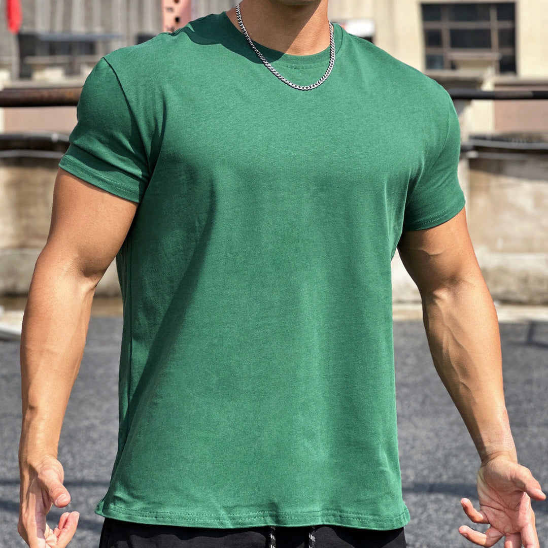 T-shirt de sport homme ample, tissu léger et respirant. Idéal pour performance et confort accru.