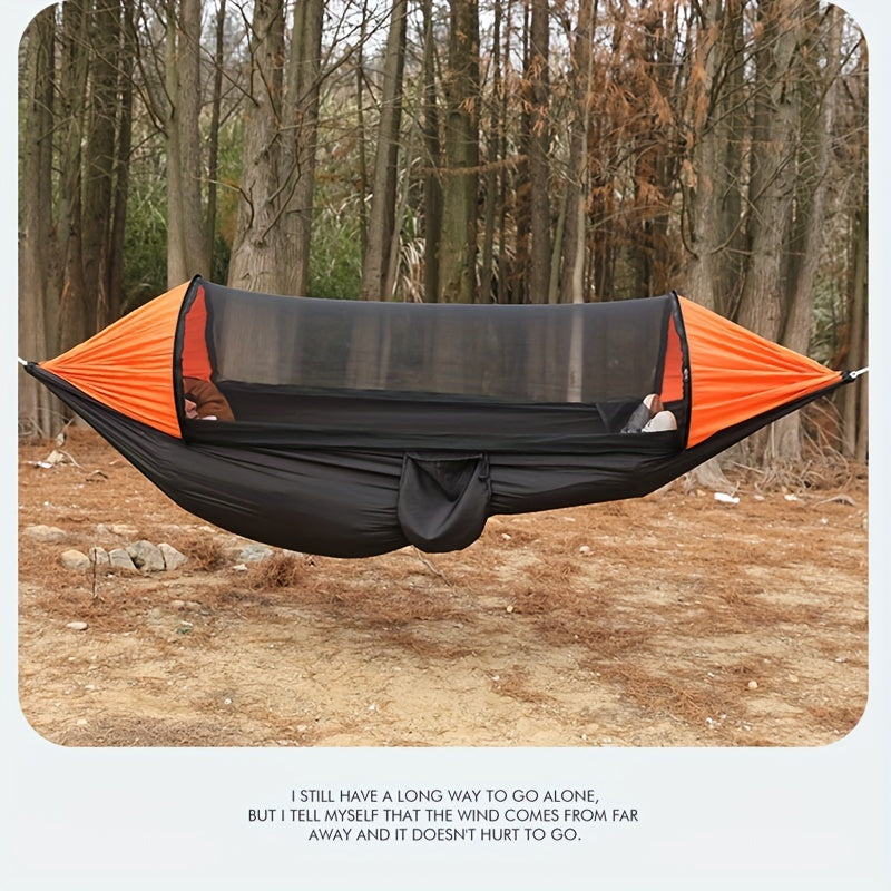 Hamac portatif anti-moustique idéal pour le camping, les voyages et la détente en nature.