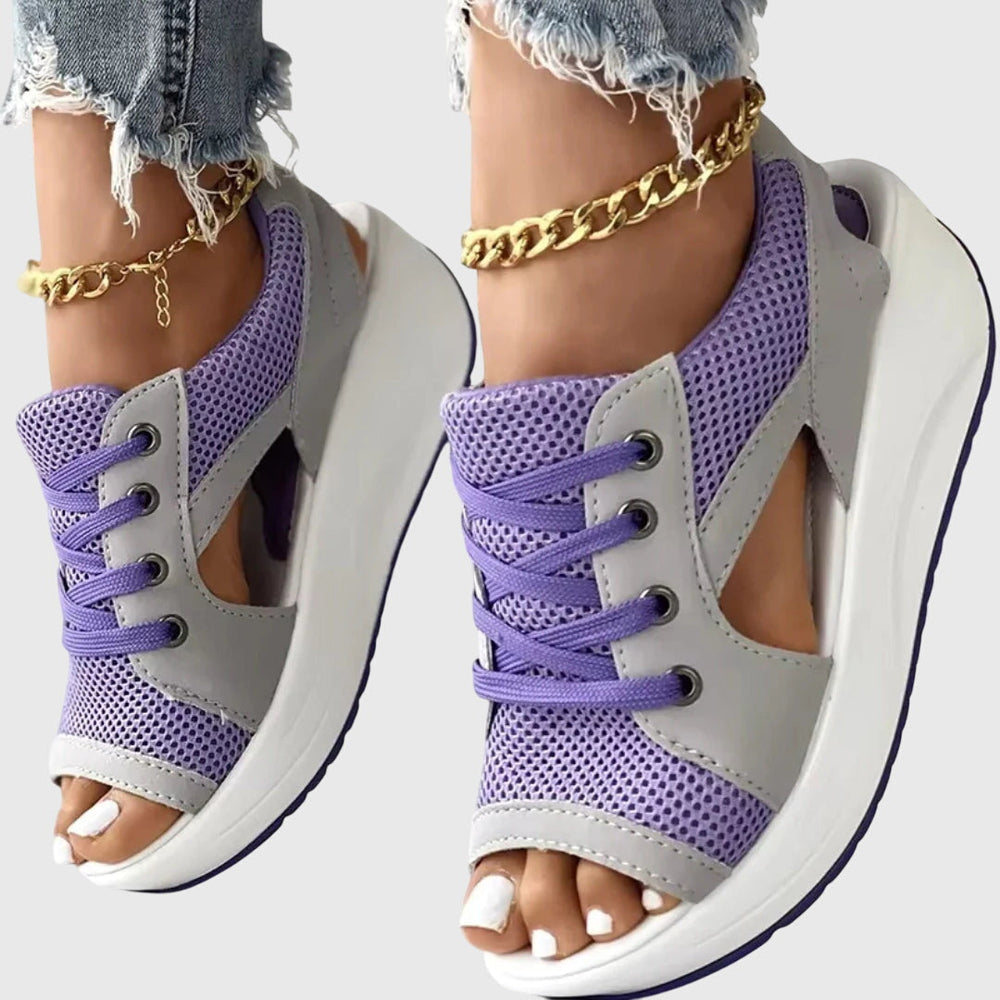 Chaussures d'été femme à talon compensé confortable et bout ouvert, idéales pour l'élégance quotidienne.
