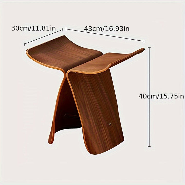 Tabouret d'appoint Papillon en bois massif, design scandinave épuré parfait pour votre salon.