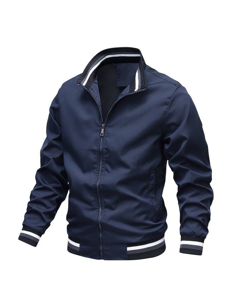 Veste homme élégante moderne, coupe ajustée, idéale pour un look chic et polyvalent.