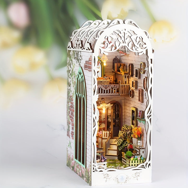 Charmante maison fleurie en bois 3D, puzzle lumineux avec LED. Maquette décorative et sa housse.