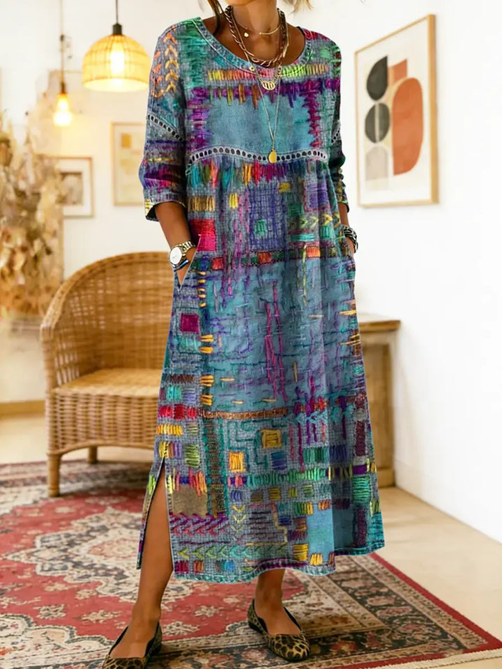 Robe denim fluide femme patchwork bohème. Idéale pour un look décontracté toute saison.
