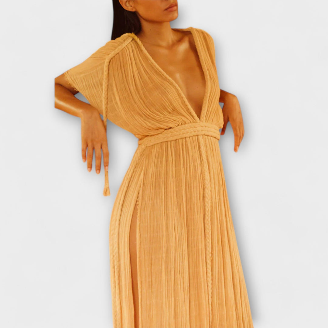 Robe maxi kimono élégante pour femme. Style grec intemporel, parfaite pour l'été, la plage et les vacances chic.