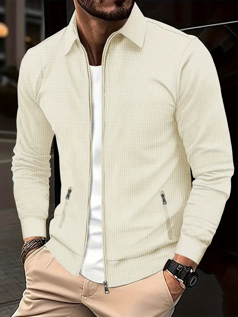 Veste de transition homme élégante, coupe slim fit. Idéale pour un look moderne automne/printemps.