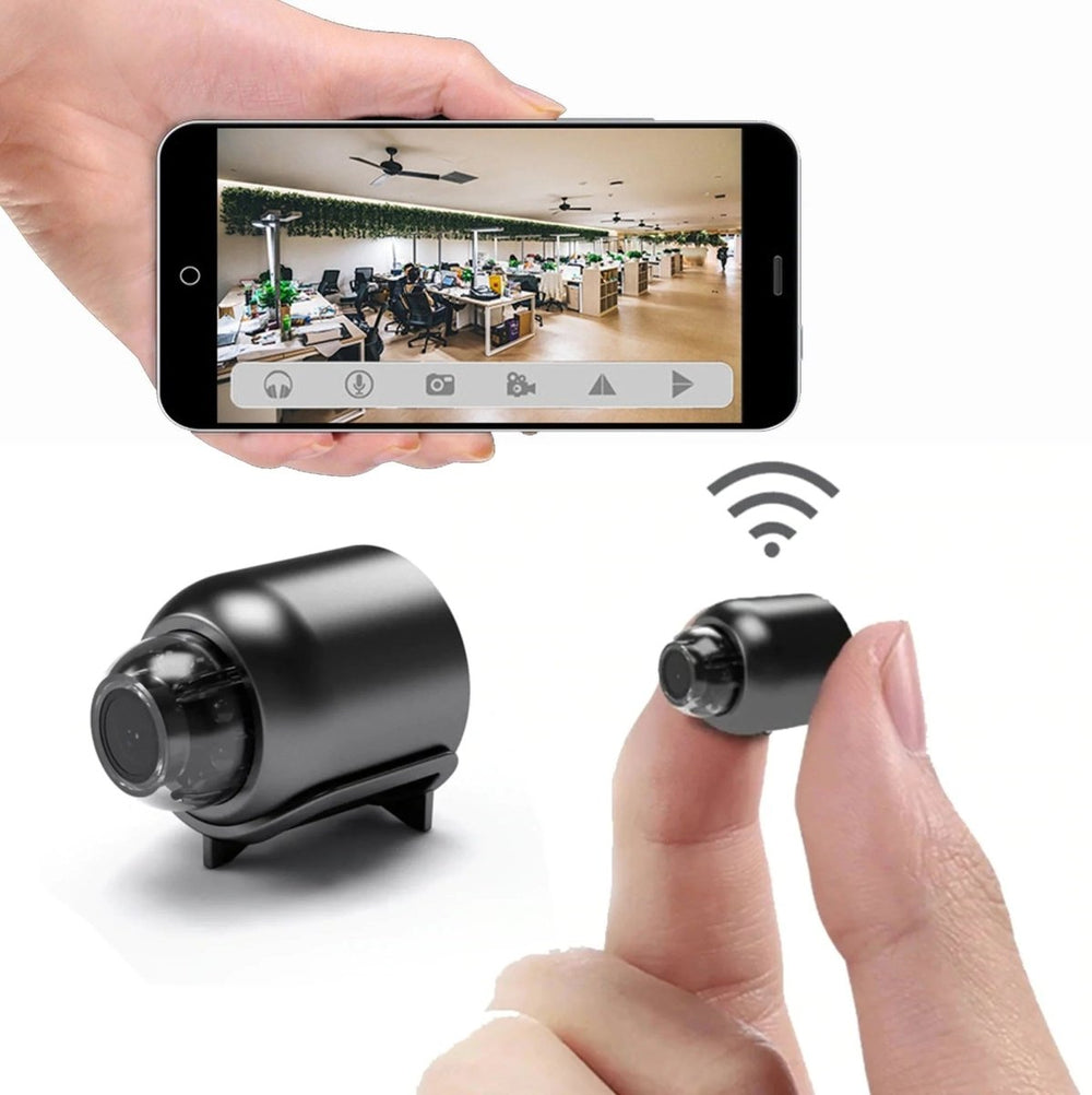 Caméra de surveillance intérieure HD connectée, discrète pour la protection et l'alarme du domicile.
