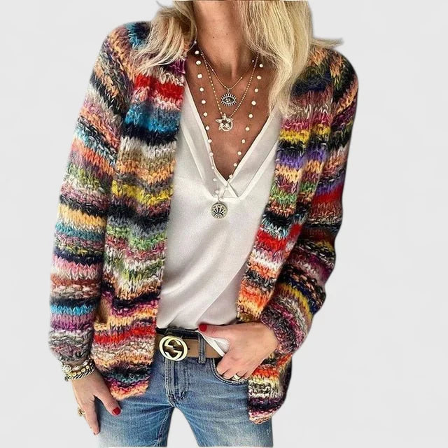 Pull femme vintage rayé décontracté à manches longues pour un style rétro confortable et élégant au quotidien.