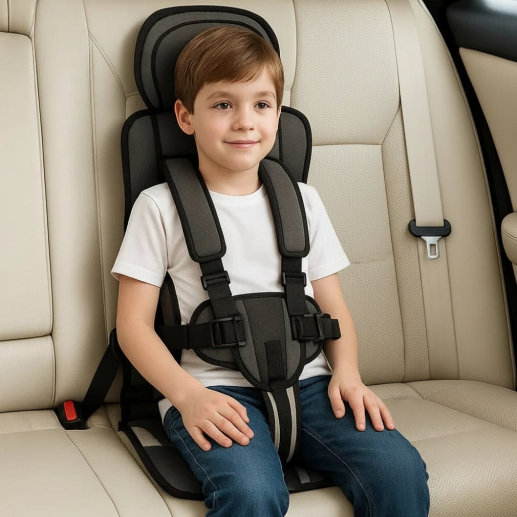 Siège auto compact et pliable, parfait pour les petits espaces et les déplacements fréquents.