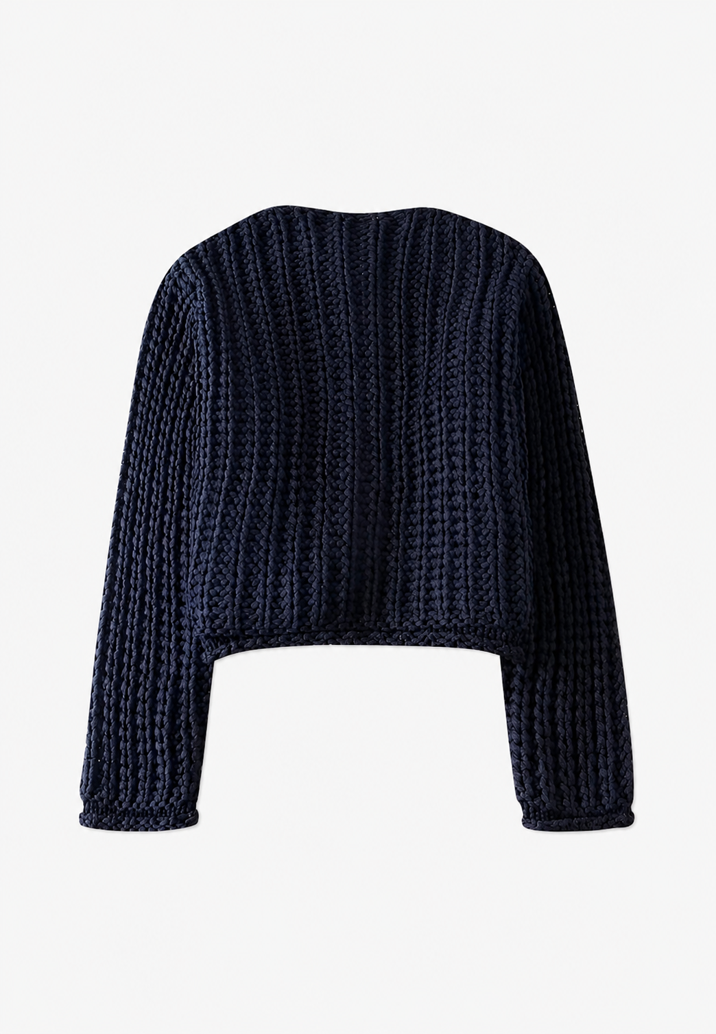 Cardigan bleu marine femme, coupe courte, avec boutons dorés, un essentiel chic et tendance pour l'automne.